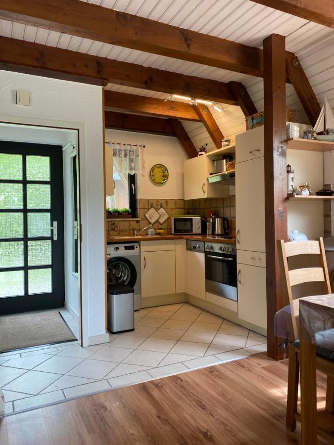 Ferienhaus Robbe Dorum エクステリア 写真